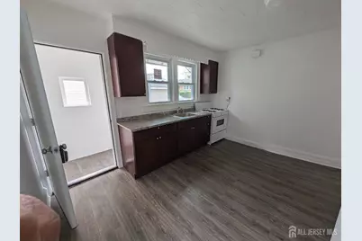 121 Kossuth Street, Franklin Township, NJ 08873 - Photo 5