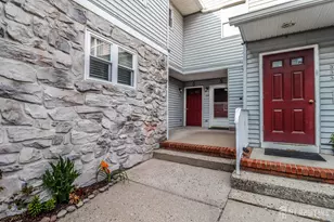 323 Ventnor Ct, Piscataway Township, NJ 08854 - Photo 1