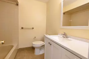 1807 Green Hollow Dr, Iselin, NJ 08830 - Photo 13