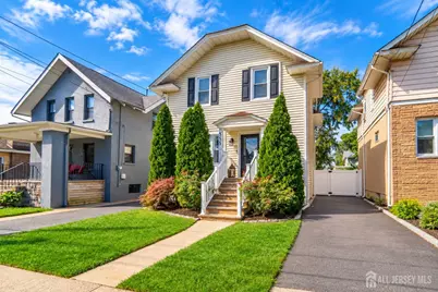 555 E Maple Avenue E, Woodbridge Township, NJ 07095 - Photo 3