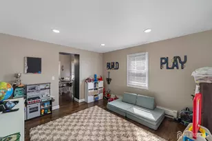 555 E Maple Ave E, Woodbridge Township, NJ 07095 - Photo 15