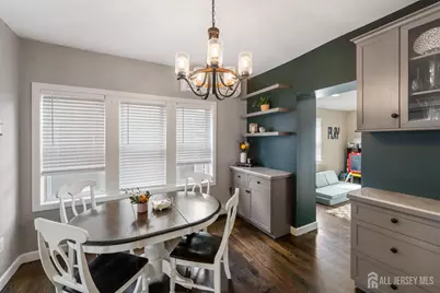 555 E Maple Avenue E, Woodbridge Township, NJ 07095 - Photo 9