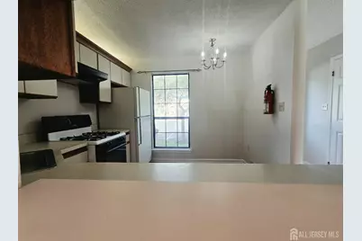 187 Hampshire Court, Piscataway Township, NJ 08854 - Photo 5