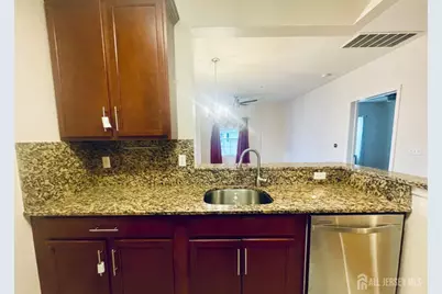 728 Strassle Way, South Plainfield, NJ 07080 - Photo 3