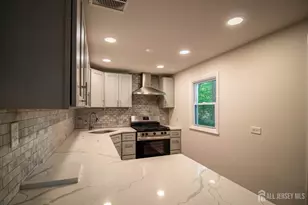 21 Keats Rd, North Brunswick Township, NJ 08902 - Photo 5