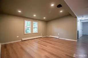 21 Keats Rd, North Brunswick Township, NJ 08902 - Photo 3