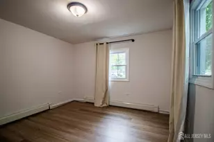21 Keats Rd, North Brunswick Township, NJ 08902 - Photo 7