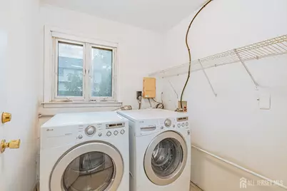 927 Wood Avenue, Edison, NJ 08820 - Photo 31