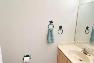 16 Wilmbelton Ct, Edison, NJ 08820 - Photo 5