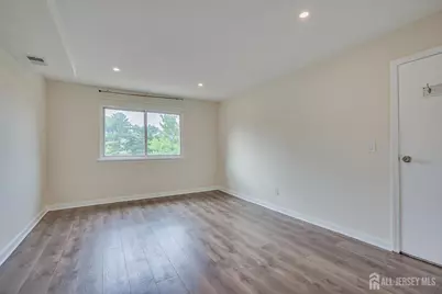 60 College Drive, Edison, NJ 08817 - Photo 17