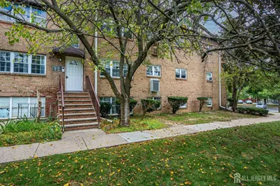 60 College Drive, Edison, NJ 08817 - Photo 3