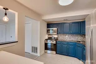 60 College Dr, Edison, NJ 08817 - Photo 11