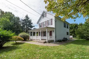 135 Summerhill Rd, East Brunswick Township, NJ 08816 - Photo 3
