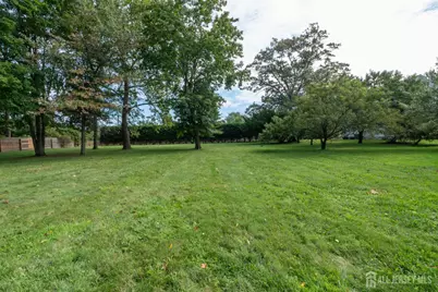 135 Summerhill Road, East Brunswick Township, NJ 08816 - Photo 43