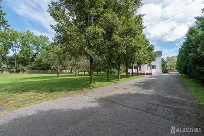 135 Summerhill Road, East Brunswick Township, NJ 08816 - Photo 39
