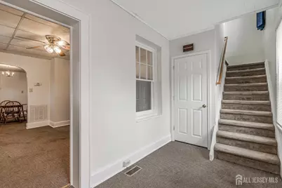 18 Robinson Street, New Brunswick, NJ 08901 - Photo 17