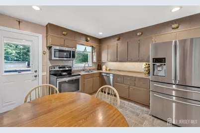 2642 Linder Avenue, North Brunswick Township, NJ 08902 - Photo 9