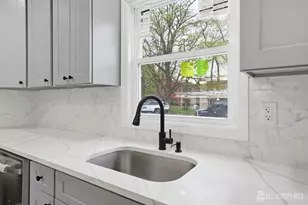 949 Edwin St, North Brunswick Township, NJ 08902 - Photo 5