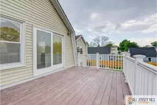 607 Almons Ave, Woodbridge Township, NJ 07095 - Photo 9