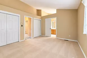 51 Briarwood Ct, South Brunswick Township, NJ 08540 - Photo 17