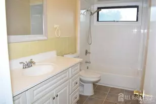 1 Fairview Ave, Edison, NJ 08817 - Photo 5