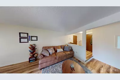 280 Willowbrook Drive, North Brunswick Township, NJ 08902 - Photo 9