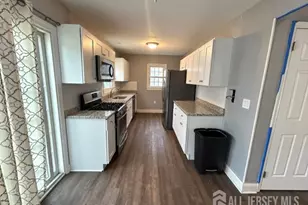 125 Rock Ln, Middlesex, NJ 08846 - Photo 3