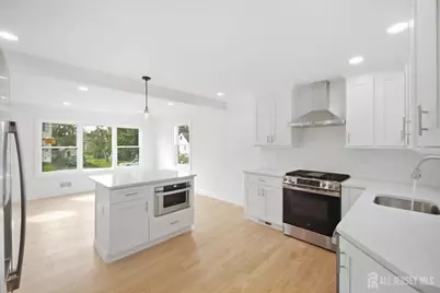 154 Oakmanor Parkway, South Plainfield, NJ 07080 - Photo 11