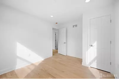 154 Oakmanor Parkway, South Plainfield, NJ 07080 - Photo 17