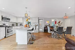 39 Salem Pl, Aberdeen Township, NJ 07721 - Photo 17