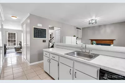 49 Lantern Lane, Sayreville, NJ 08872 - Photo 7