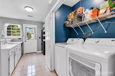 49 Lantern Lane, Sayreville, NJ 08872 - Photo 11