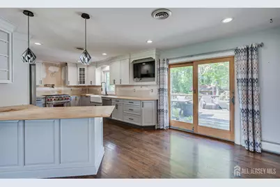 690 New Durham Road, Metuchen, NJ 08840 - Photo 11