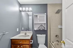 1108 Morning Glory Dr, Monroe Township, NJ 08831 - Photo 3