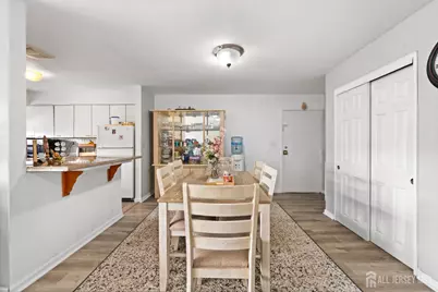 32 Woodedge Avenue #6, Edison, NJ 08817 - Photo 5