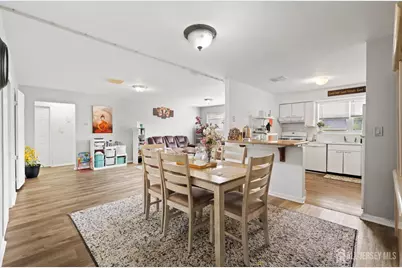 32 Woodedge Avenue #6, Edison, NJ 08817 - Photo 3