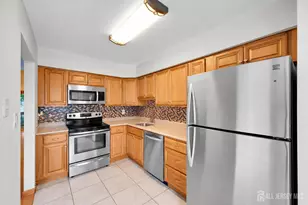 48 Ellen Heath Dr, Old Bridge Township, NJ 07747 - Photo 5