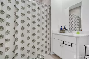28204 Radford Ct, Monroe Township, NJ 08831 - Photo 9