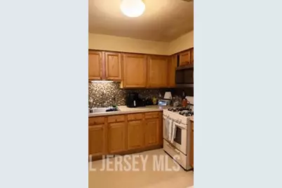 1216 Dogwood Court #1216, New Brunswick, NJ 08901 - Photo 5