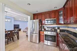 2202 Timber Ridge Ct, Sayreville, NJ 08859 - Photo 5
