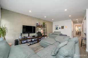 24 Chelsea Ct, Sayreville, NJ 08859 - Photo 5