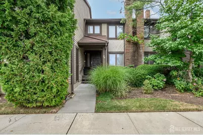 24 Chelsea Court, Sayreville, NJ 08859 - Photo 1
