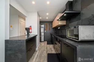 24 Chelsea Ct, Sayreville, NJ 08859 - Photo 13