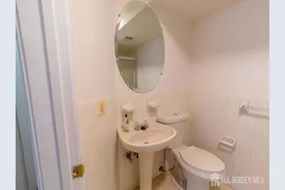 716 Harbortown Boulevard, Perth Amboy, NJ 08861 - Photo 17