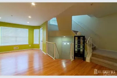 716 Harbortown Boulevard, Perth Amboy, NJ 08861 - Photo 5