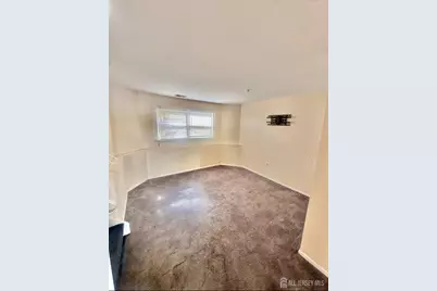 790 Harbortown Boulevard, Perth Amboy, NJ 08861 - Photo 17