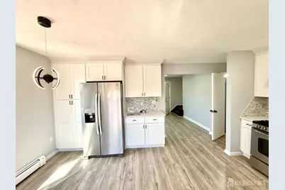 35 N Fiat Avenue, Iselin, NJ 08830 - Photo 5