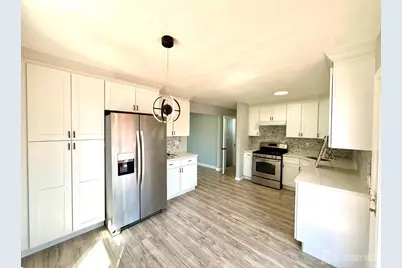 35 N Fiat Avenue, Iselin, NJ 08830 - Photo 3