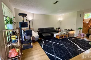 36 Carriage Pl, Edison, NJ 08820 - Photo 3