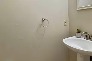 36 Carriage Pl, Edison, NJ 08820 - Photo 5